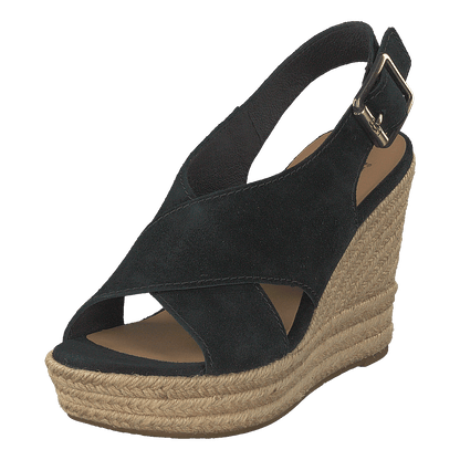 Harlow Black