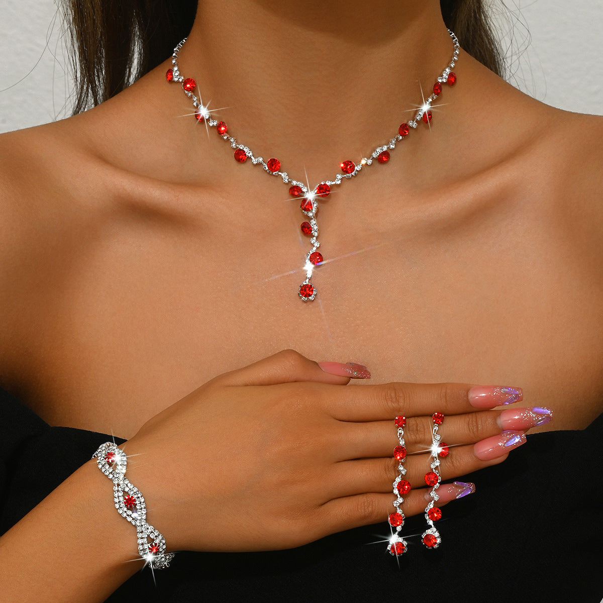 Fashion Crystal Necklace Ear Stud Bracelet Jewelry Accessories