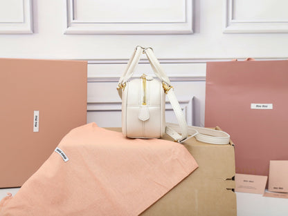 AURORA™ Signature Tote