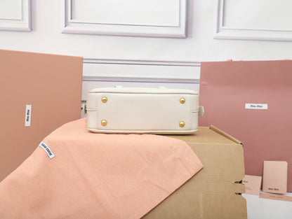 AURORA™ Signature Tote