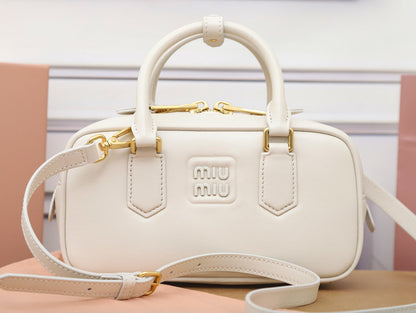 AURORA™ Signature Tote