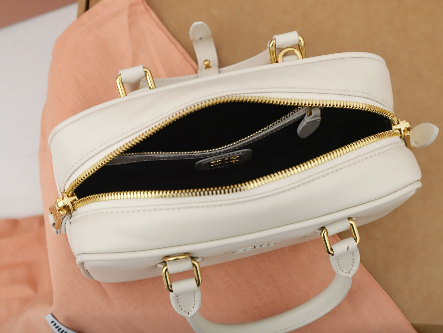 AURORA™ Signature Tote