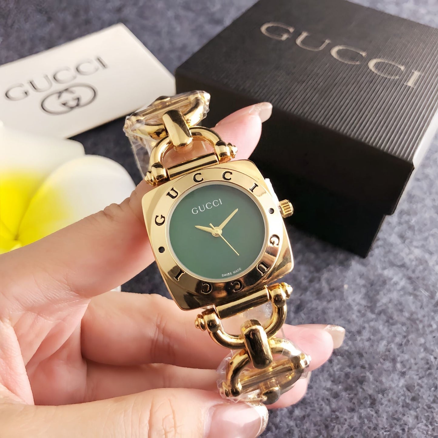 Velora Icon Watch